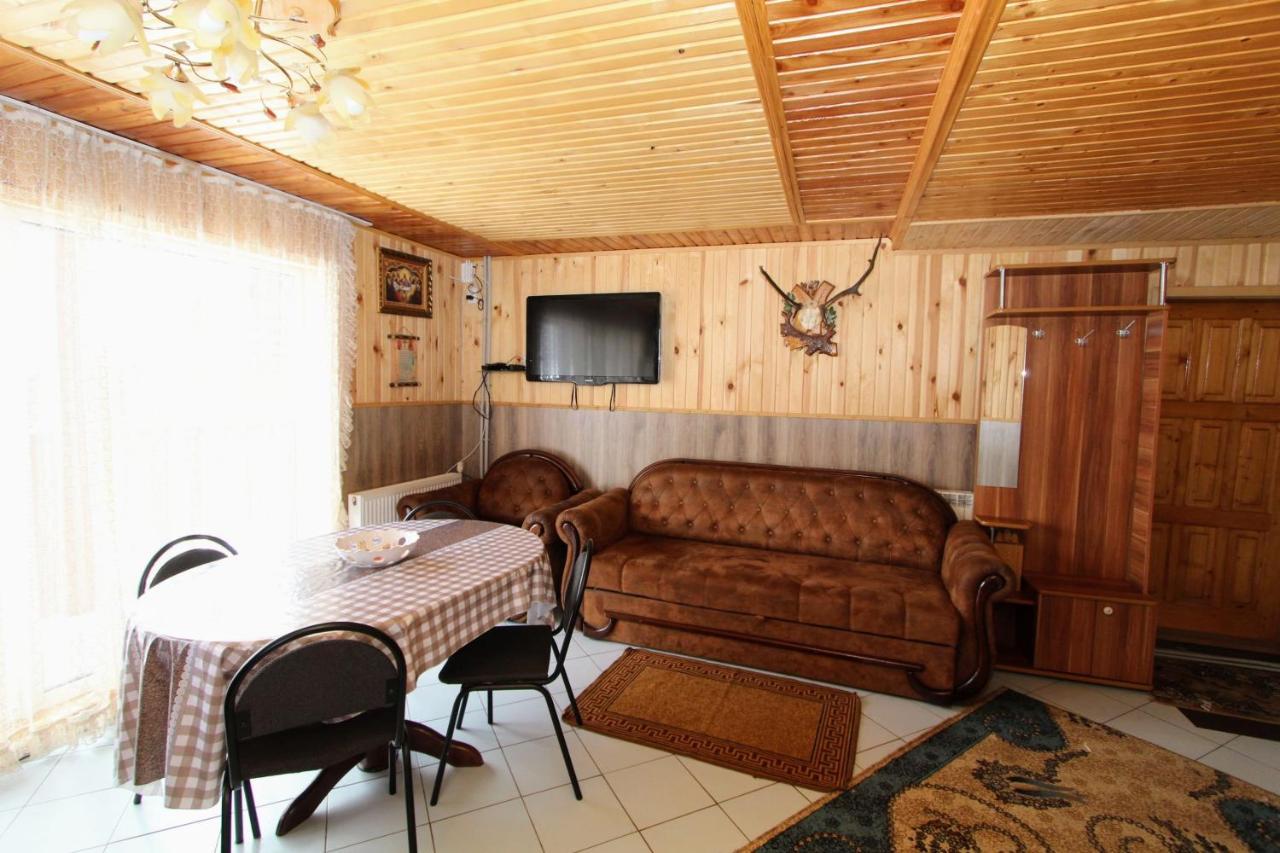 Котедж "Карпатський Краєвид" Jaremtsche Exterior foto